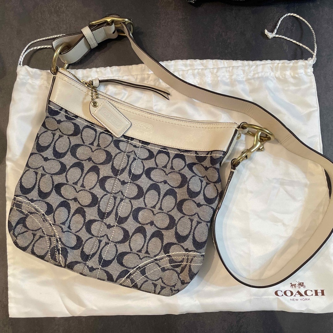 COACH(コーチ)のCOACH コーチ ショルダーバッグ レディースのバッグ(ショルダーバッグ)の商品写真