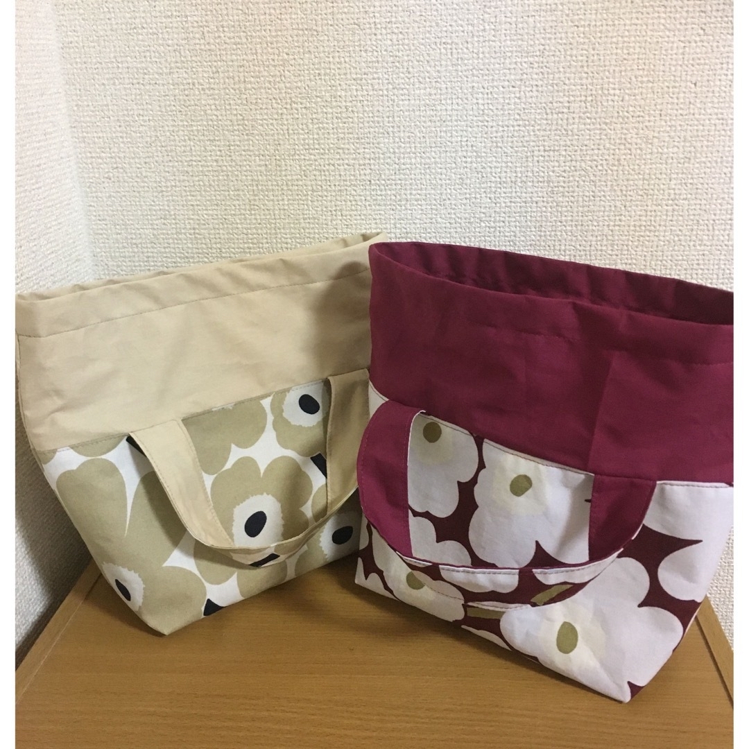 marimekko(マリメッコ)の☆マリメッコ  ハンドメイド　保温保冷　持ち手付きお弁当袋☆ ハンドメイドのファッション小物(バッグ)の商品写真
