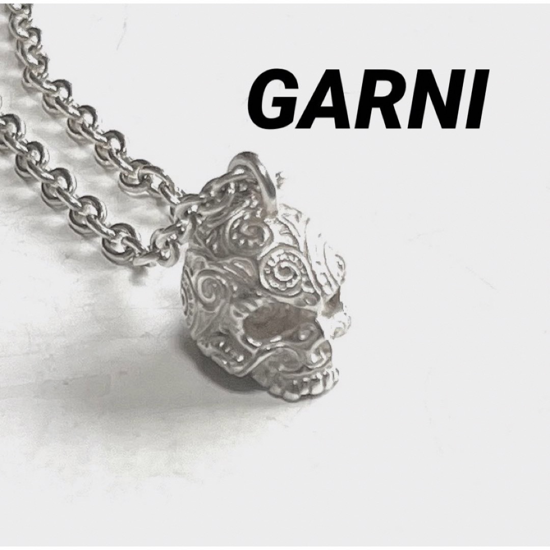 GARNIガルニ スカル バインパターン White ネックレスのサムネイル