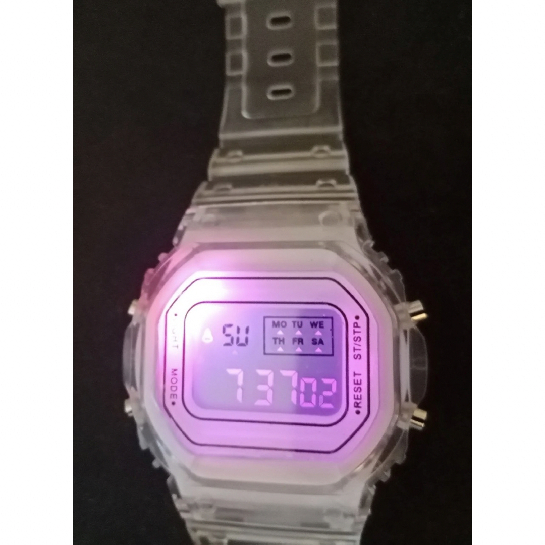 スポーツデジタル防水ウォッチ クリアホワイト レディースのファッション小物(腕時計)の商品写真