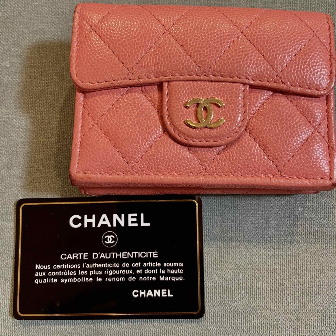 CHANEL - シャネル クラシックスモールフラップウォレット キャビア