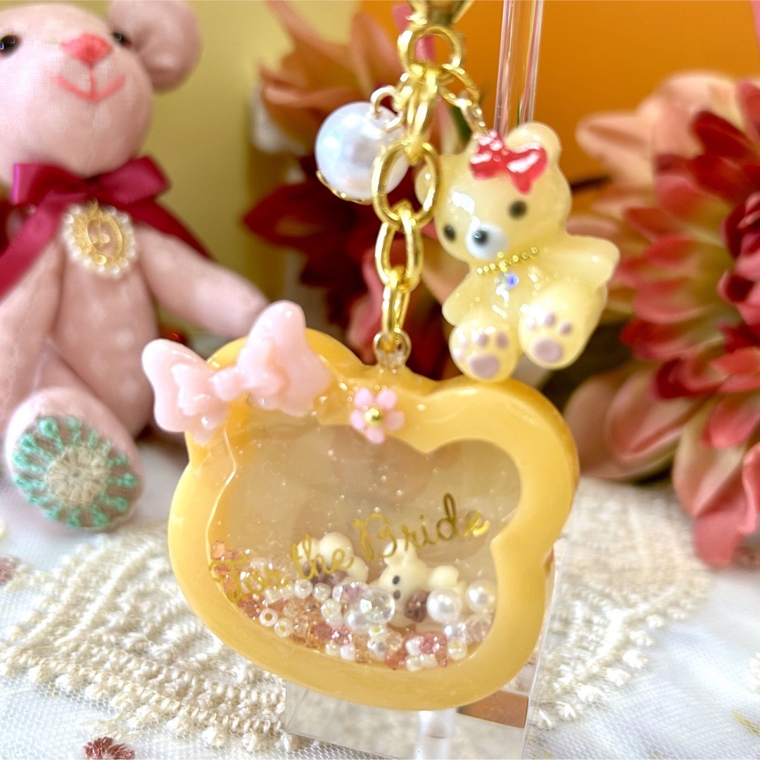 くまさんシャカシャカキーホルダー ハンドメイド レジン