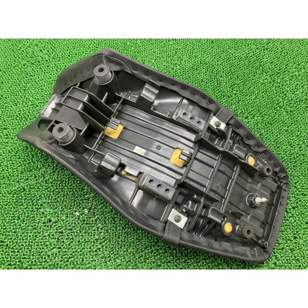 グロム シート K26 ホンダ 純正  バイク 部品 JC61 GROM コンディション良好 破れ無し ノーマルシート 車検 Genuine:22308772