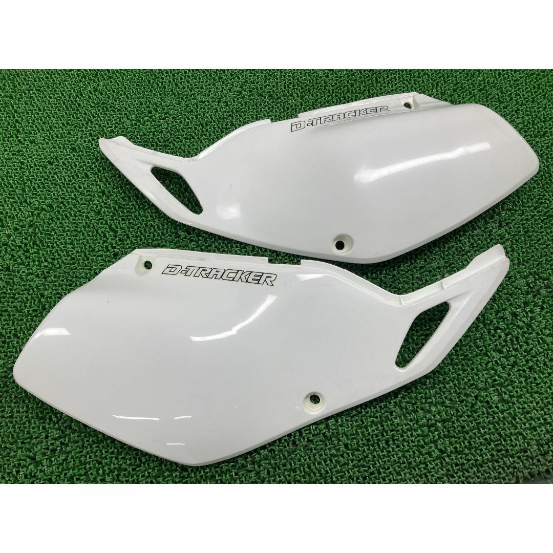 Dトラッカー サイドカバー 左右 白 36001-0001/36001-0002 カワサキ 純正  バイク 部品 LX250E 36001-0001 36001-0002 割れ欠け無し 品薄 希少品 車検 Genuine:22305775