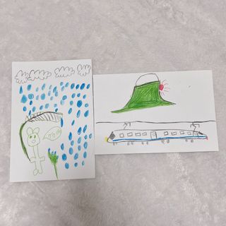 【匿名配送】子供の絵2枚　雨の日のかえるくん、富士山の初日の出の前を通るのぞみ(アート/写真)