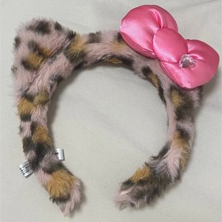 USJ - ユニバ キティ カチューシャ ヒョウ柄 ピンクの通販 by shop