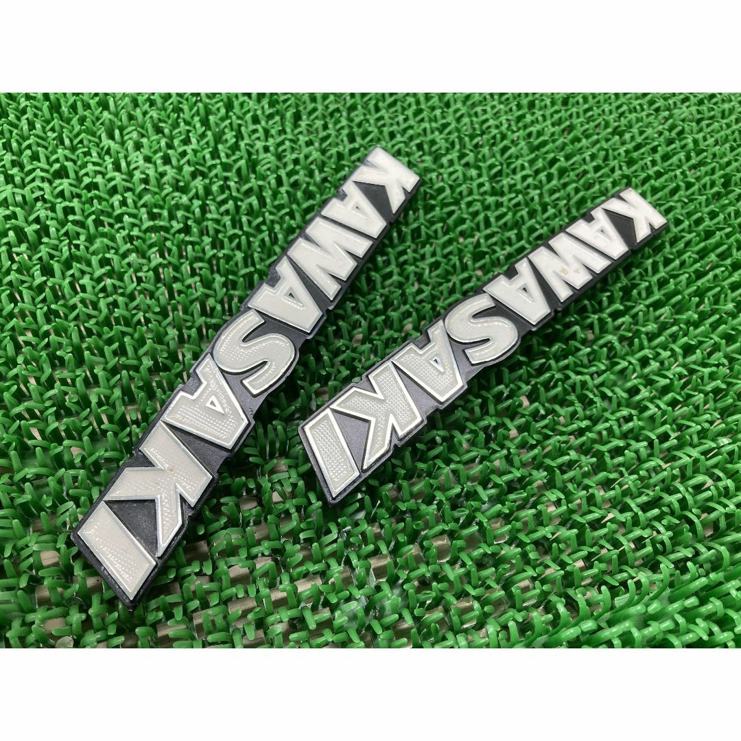 【61%OFF!】 ゼファー タンクエンブレム 左右