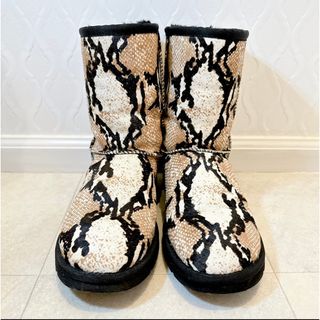 アグ パイソンの通販 31点 | UGGを買うならラクマ