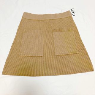 ザラ(ZARA)のZARA ニットスカート　新品未使用タグ付き  ベージュ・キャメル系(ミニスカート)