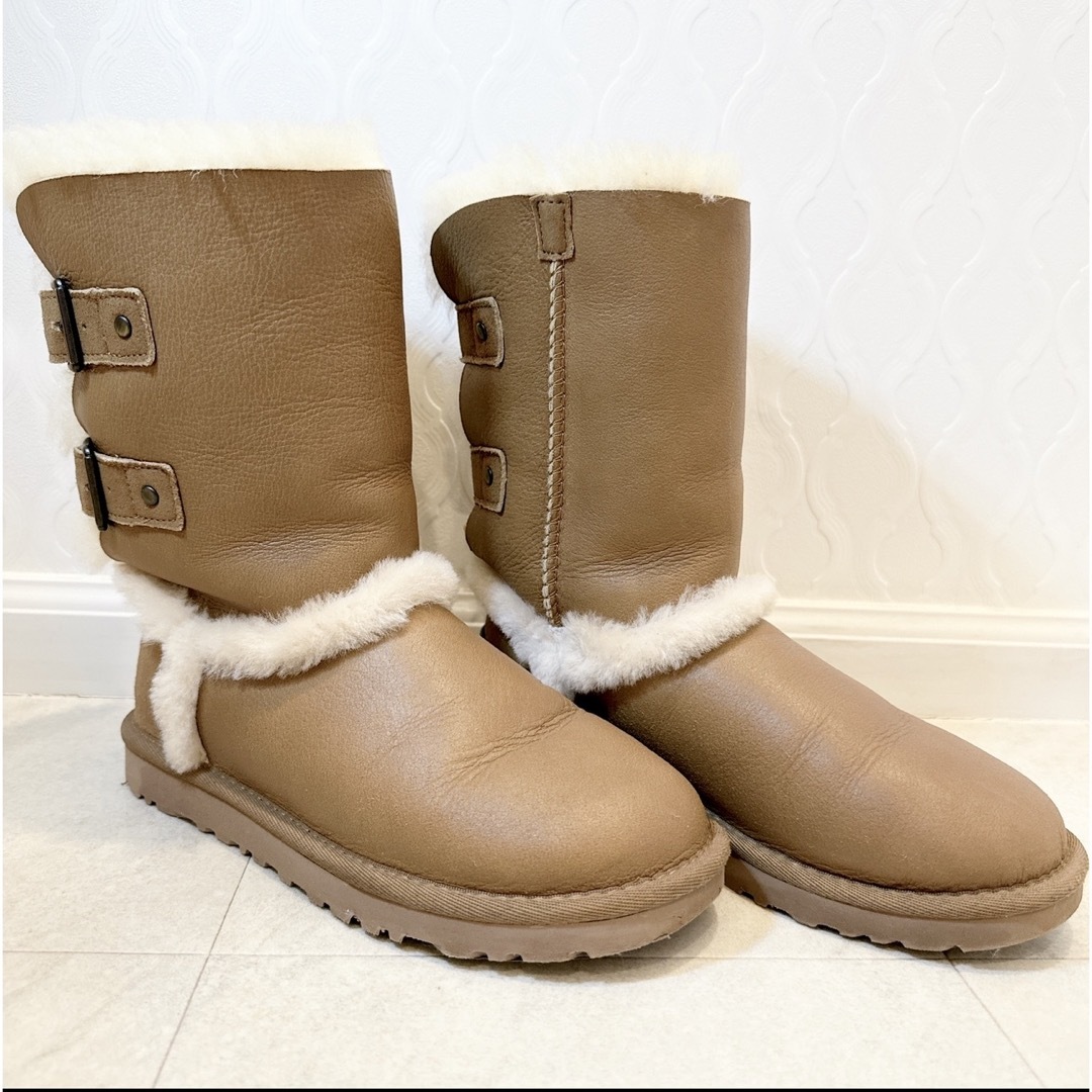 UGG - UGG ムートンブーツ 金具プレートの通販 by .°✴︎TIALE UGG - UGG ムートンブーツ 金具プレートの通販 by .°✴︎TIALE