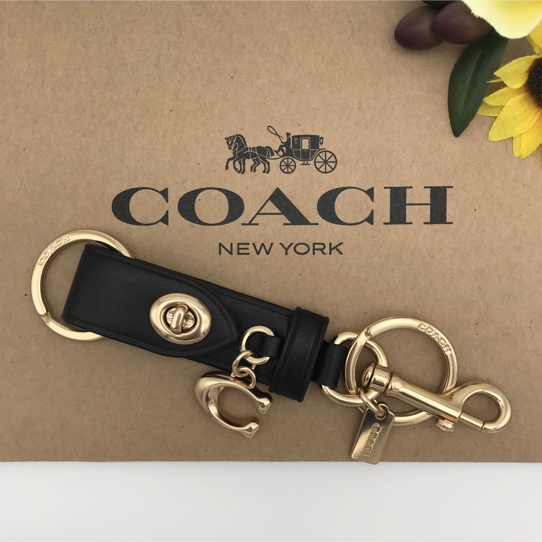 COACH(コーチ)のCOACH チャーム ★大人気★ トリガースナップバッグチャーム ブラック 新品 レディースのファッション小物(キーホルダー)の商品写真