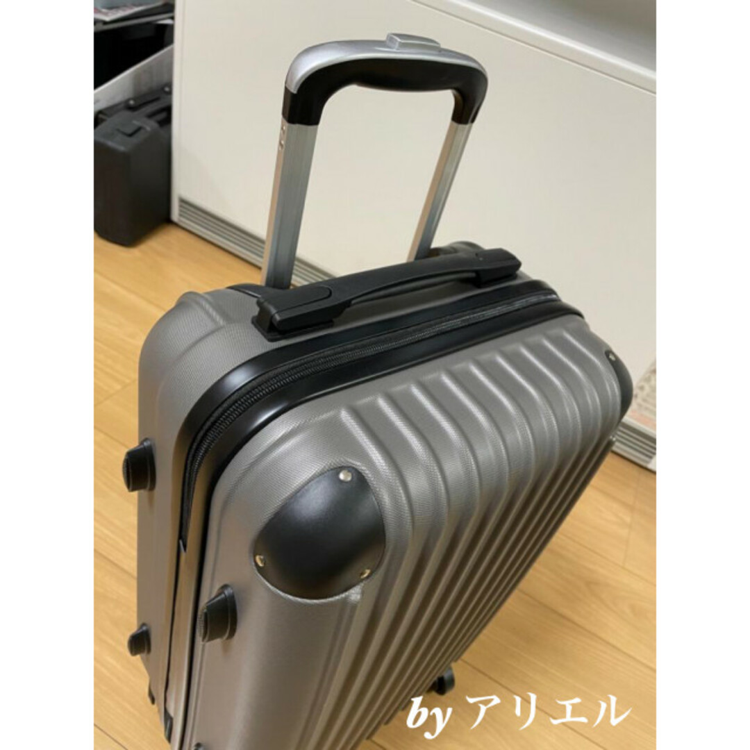 【お値下げ中】スーツケース Mサイズ グレー