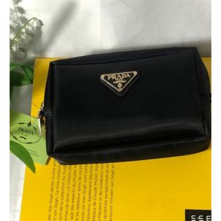 PRADA - 再値下げ 美品 PRADA ミニポーチの通販 by choco's shop