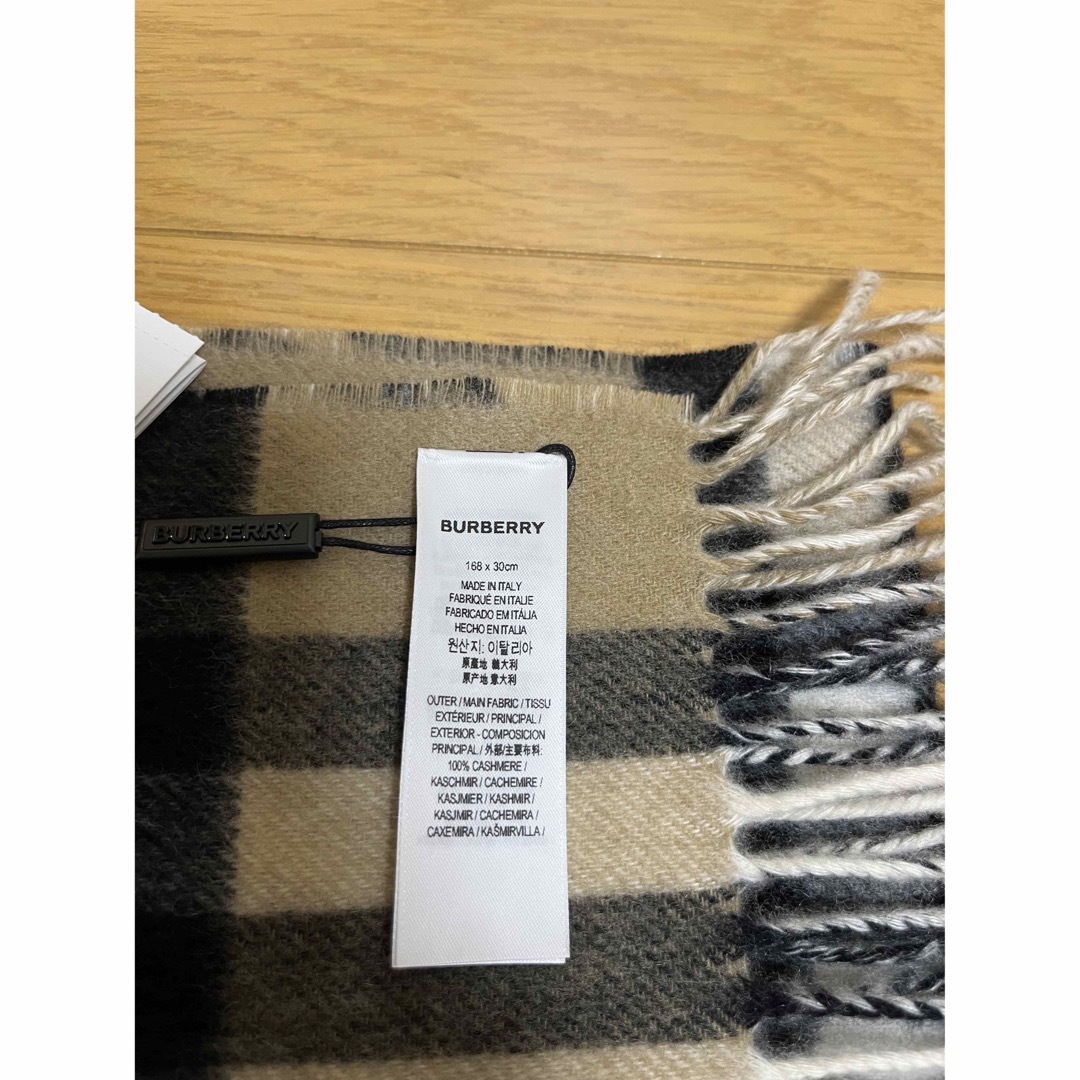 BURBERRY - BURBERRY バーバリー マフラー カシミア100% タグ BURBERRY - BURBERRY バーバリー マフラー カシミア100% タグ