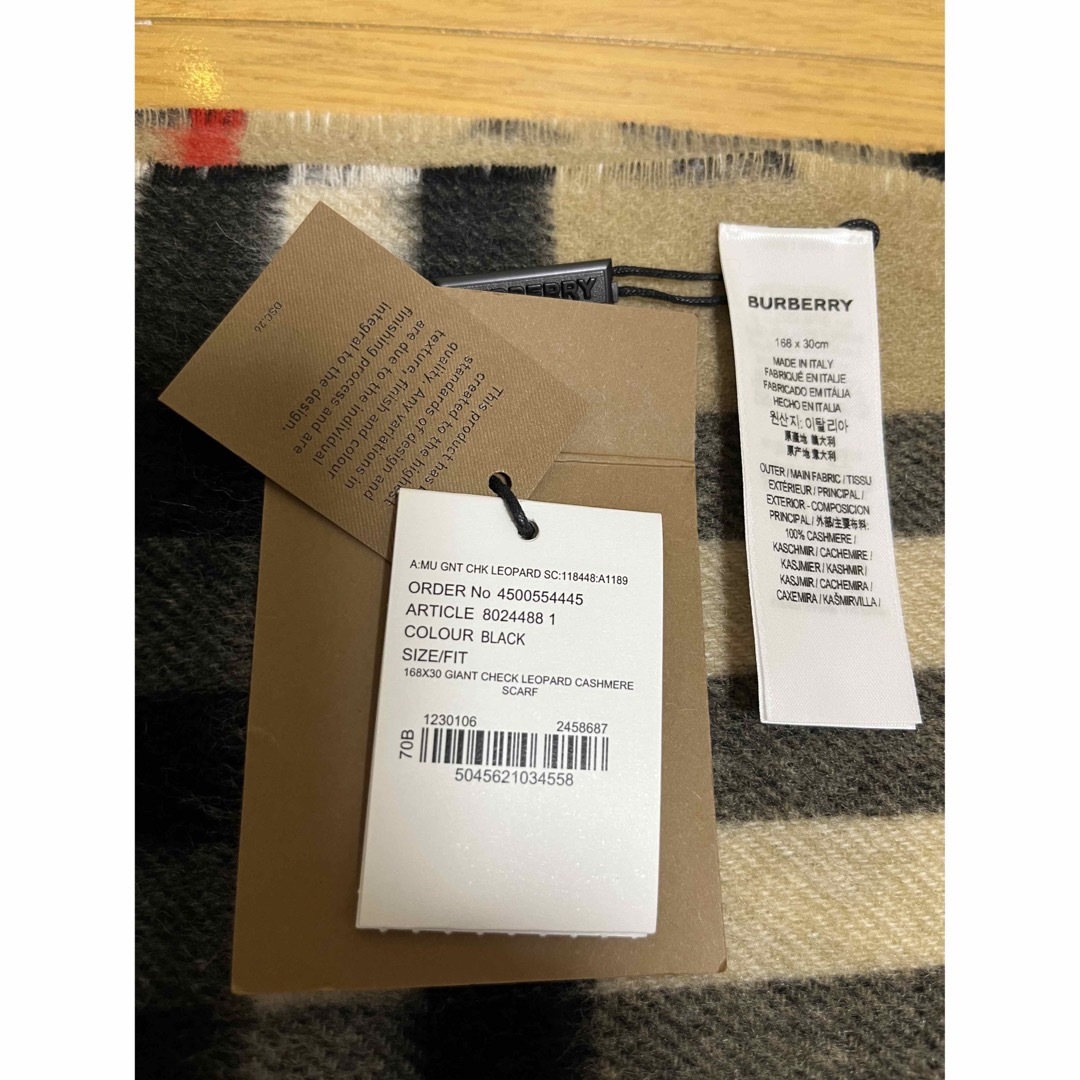 BURBERRY - BURBERRY バーバリー マフラー カシミア100% タグ BURBERRY - BURBERRY バーバリー マフラー カシミア100% タグ