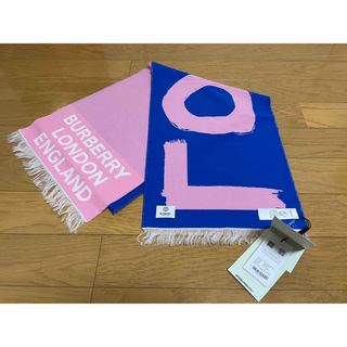 BURBERRY - BURBERRY バーバリー マフラー LOVEロゴ タグ付き未 BURBERRY - BURBERRY バーバリー マフラー LOVEロゴ タグ付き未