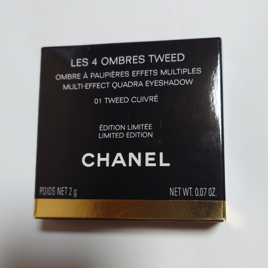 CHANEL(シャネル)の【中古】レキャトルオンブルツイード01/シャネル/アイシャドウ コスメ/美容のベースメイク/化粧品(アイシャドウ)の商品写真