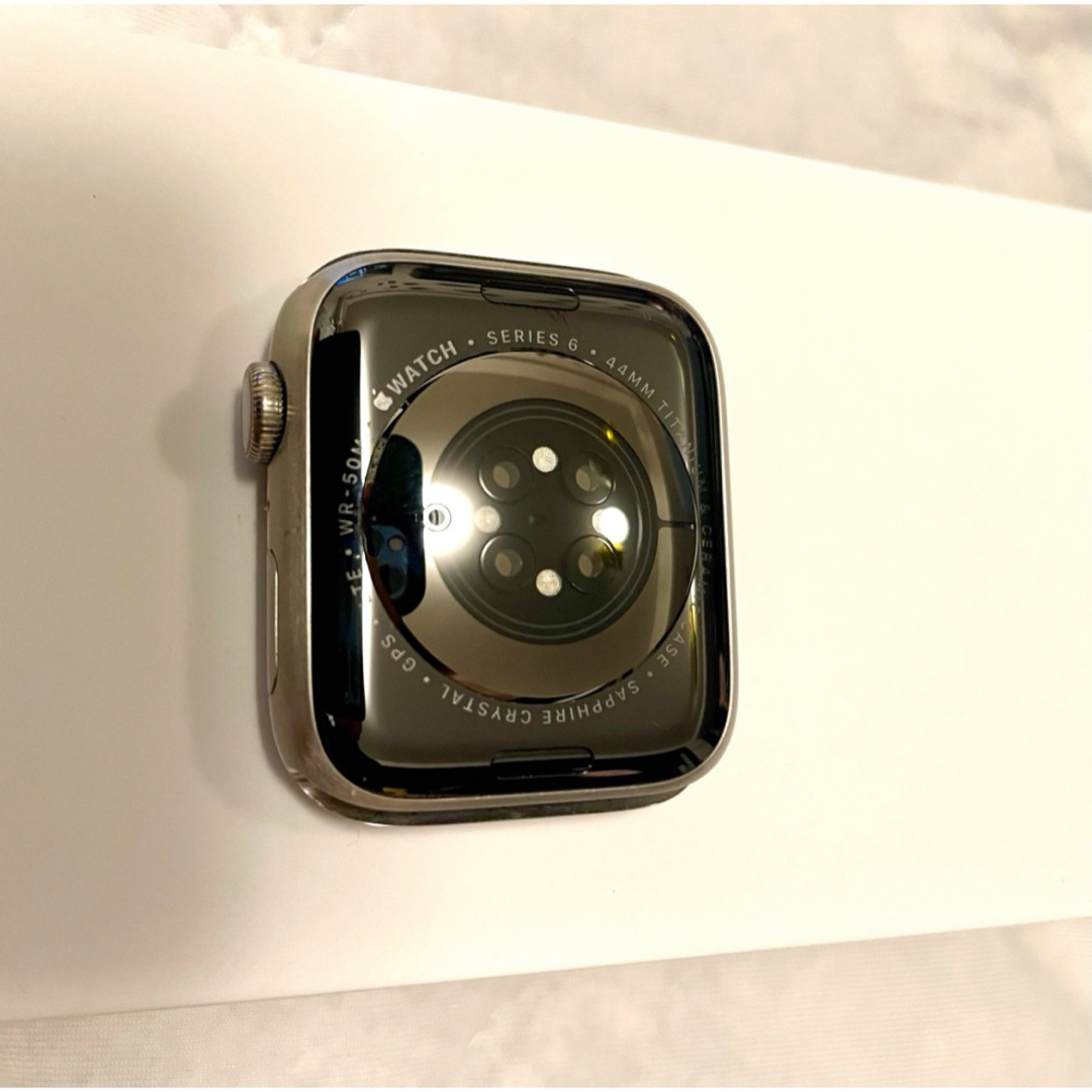 Apple Watch(アップルウォッチ)のApple Watch Series6 チタニウム44mm メンズの時計(腕時計(デジタル))の商品写真