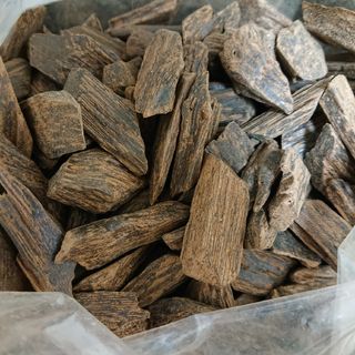 インドネシア産 香木 kalimantan dugga 100g①