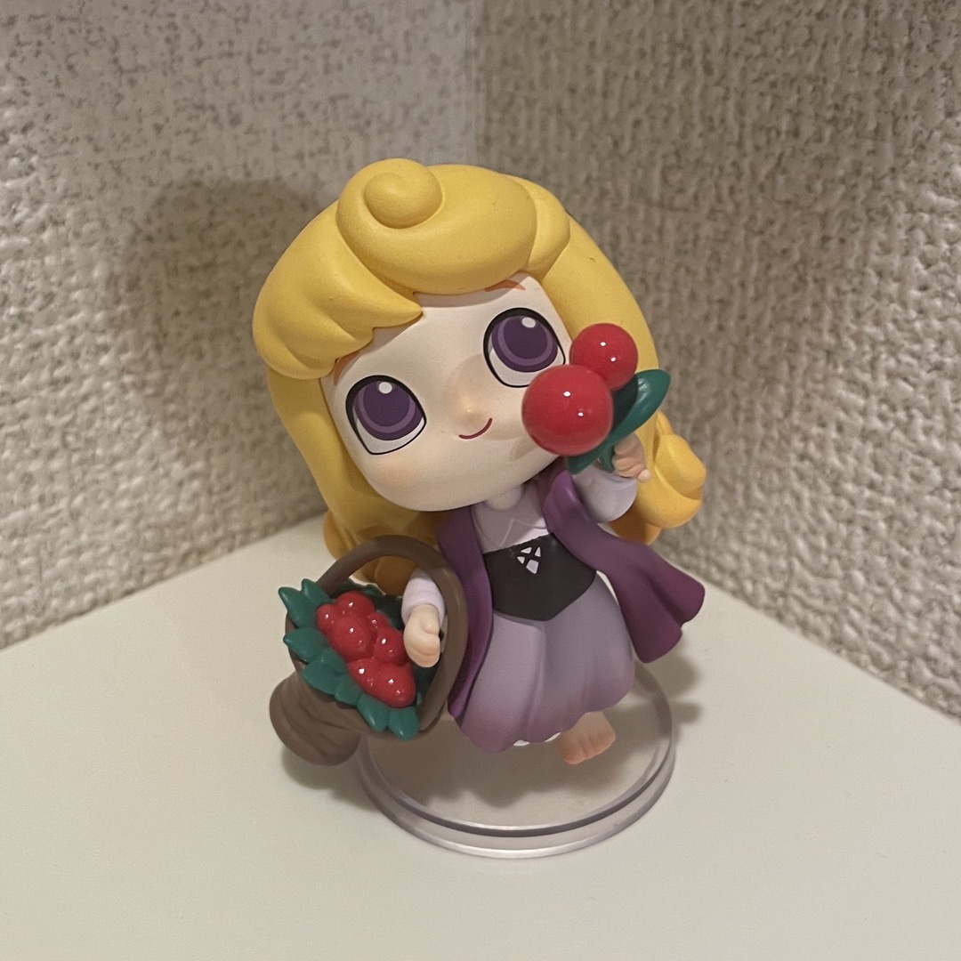 Disney(ディズニー)のPOP MART☆オーロラ姫 ハンドメイドのおもちゃ(フィギュア)の商品写真