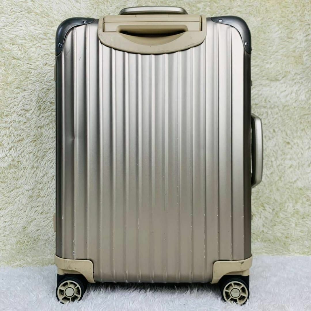 極美品✨リモワ トパーズ チタニウム 32L 4輪 機内持ち込み TSAロック-