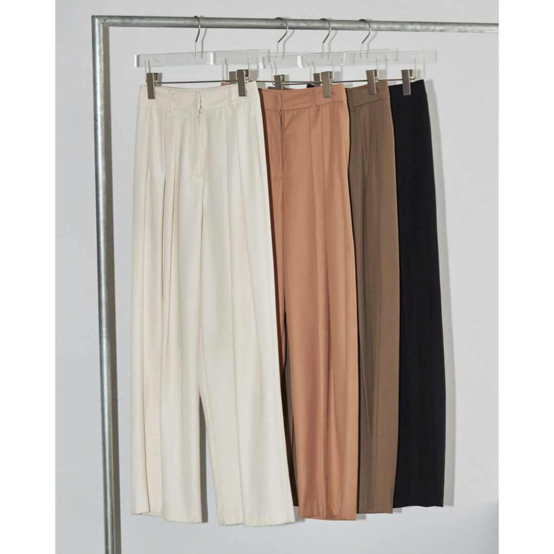 TODAYFUL LIFE's Tuck Twill Trousers 1