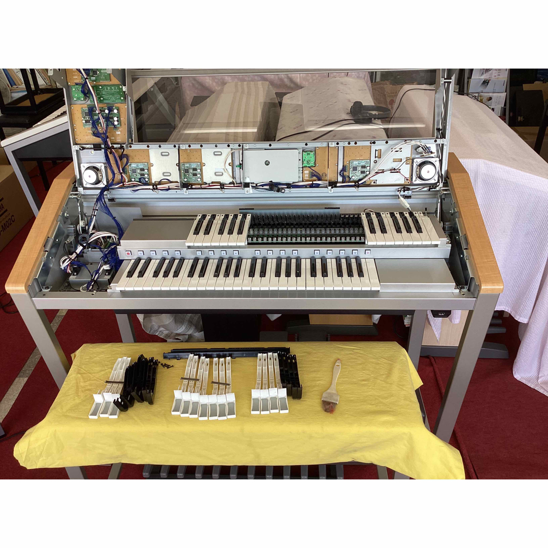ヤマハ(ヤマハ)のエレクトーン01CUとても綺麗白さがある綺麗さ流石に2011年製壊れない全国発送 楽器の鍵盤楽器(エレクトーン/電子オルガン)の商品写真