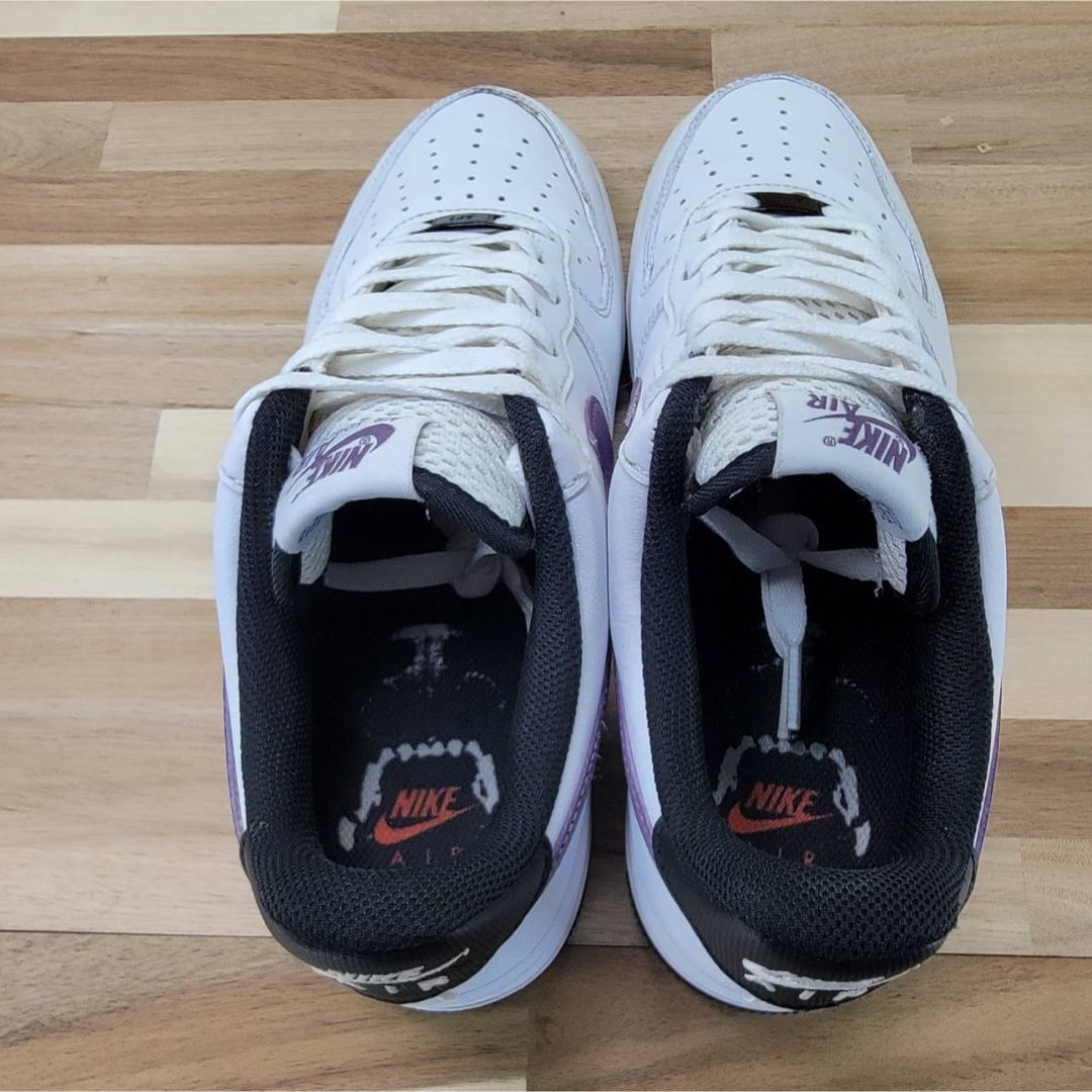 NIKE - ナイキ エアフォース1 ロー '07 LV8 NIKE - ナイキ エアフォース1 ロー '07 LV8
