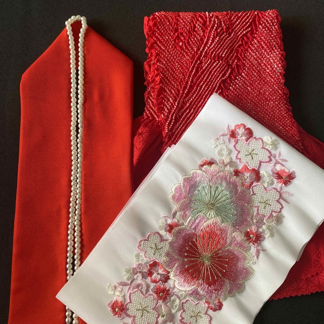 振袖小物セット1♦︎正絹帯揚げ、パール重ね襟、刺繍半襟♦︎成人式