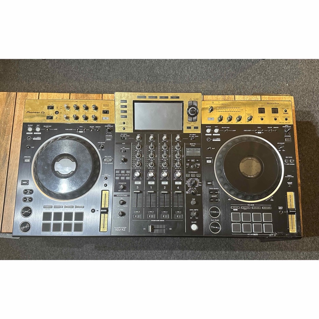 Pioneer(パイオニア)のXDJ -XZ goldカスタム 美品 pioneer  楽器のDJ機器(DJコントローラー)の商品写真