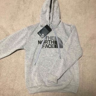 ザノースフェイス(THE NORTH FACE)の新品　ザノースフェイス　Lサイズ　グレー　パーカー(パーカー)