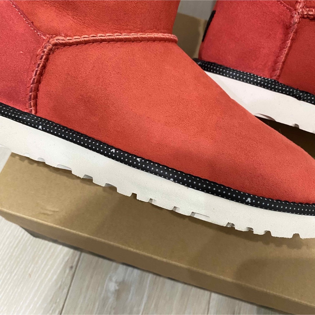 UGG - UGG ディズニー コラボ ミニー ブーツ 24cm ムートンの UGG - UGG ディズニー コラボ ミニー ブーツ 24cm ムートンの