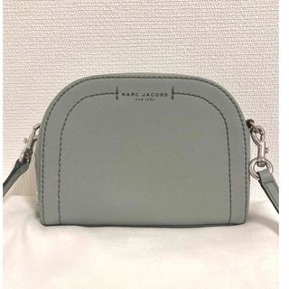 マークジェイコブス(MARC JACOBS)のMARC JACOBS ハーフムーン　ショルダーバッグ(ショルダーバッグ)