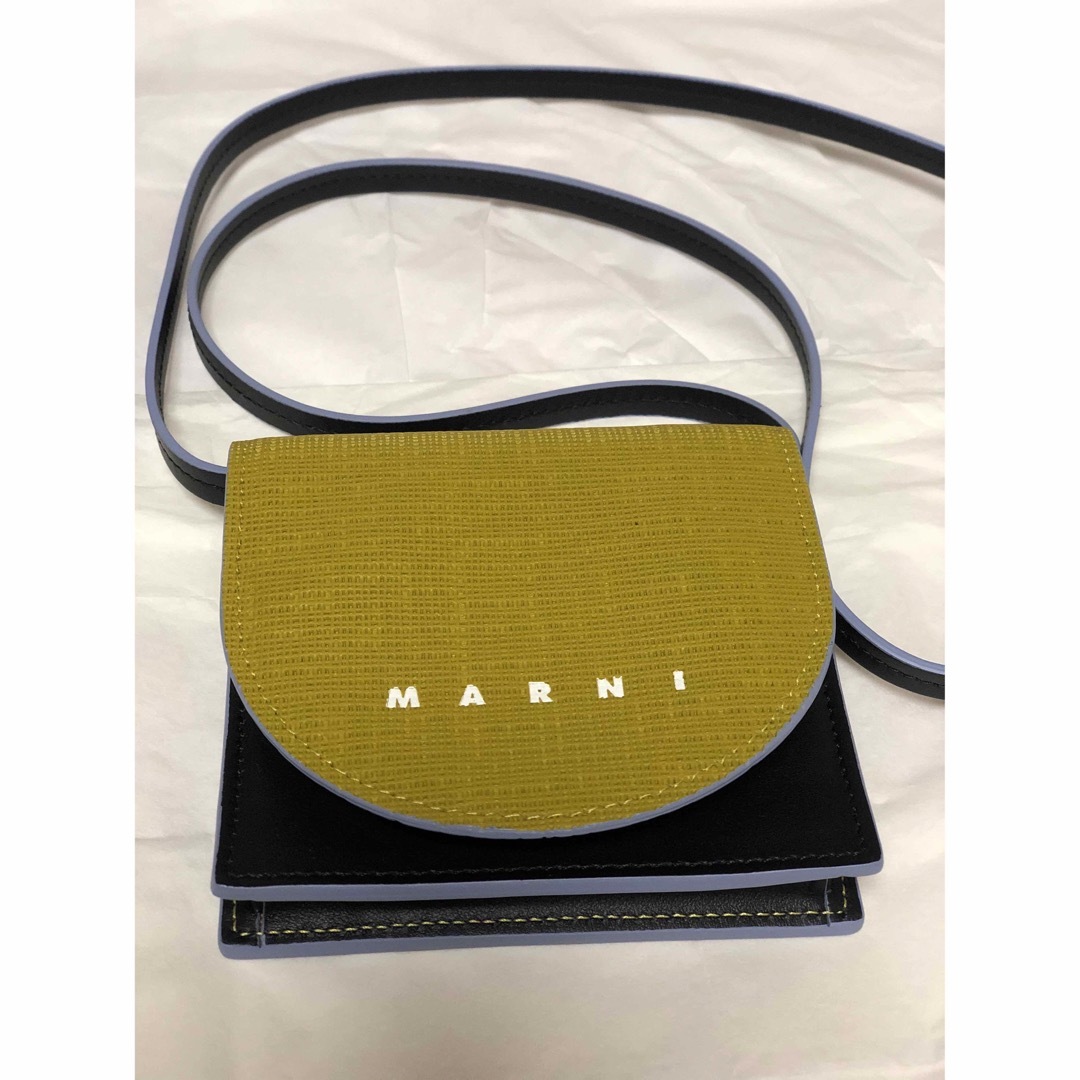 marni【新品】マルニ　カードホルダー　ネックストラップ付　カードケース　パスケース