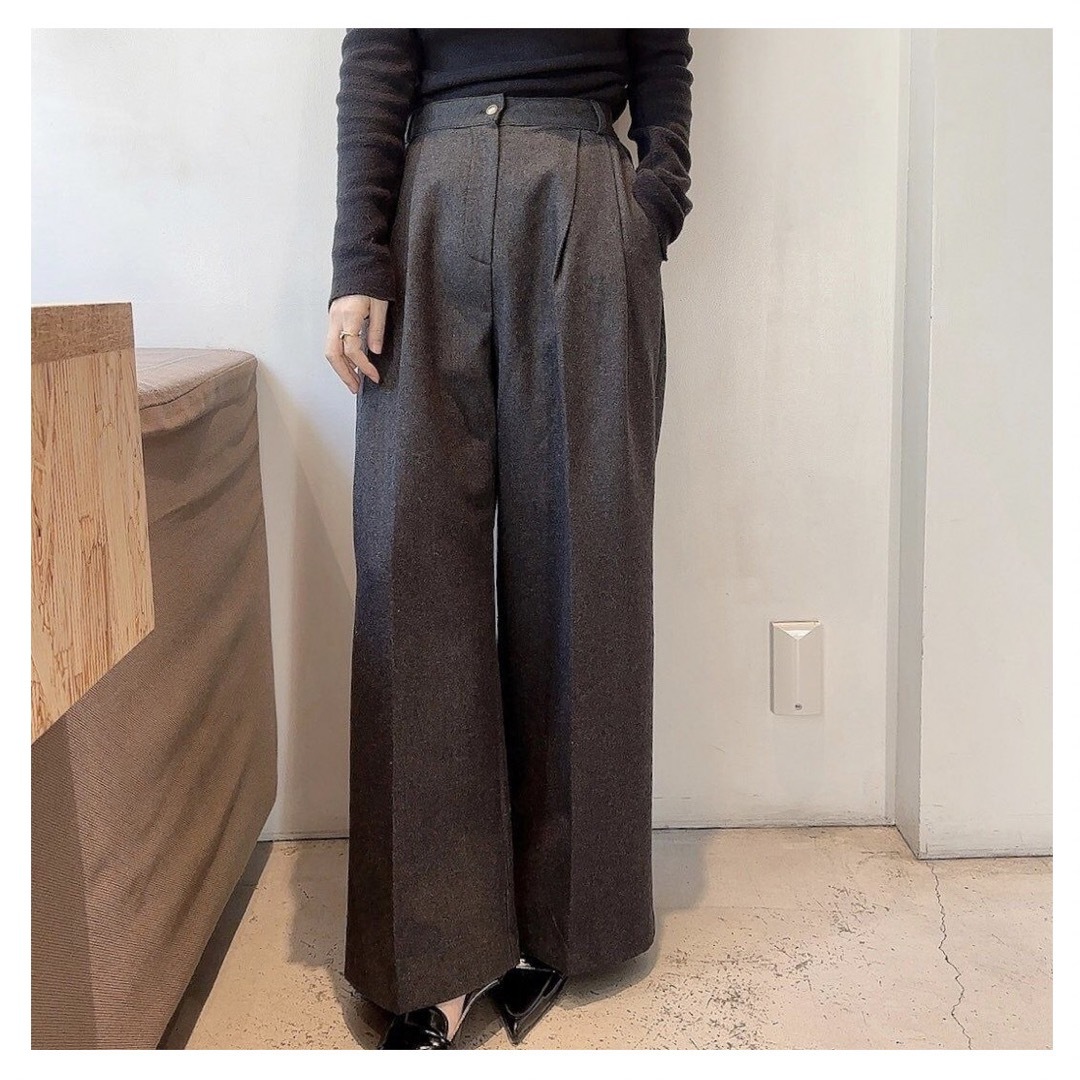 moripon Wool tuck pants / charcoal