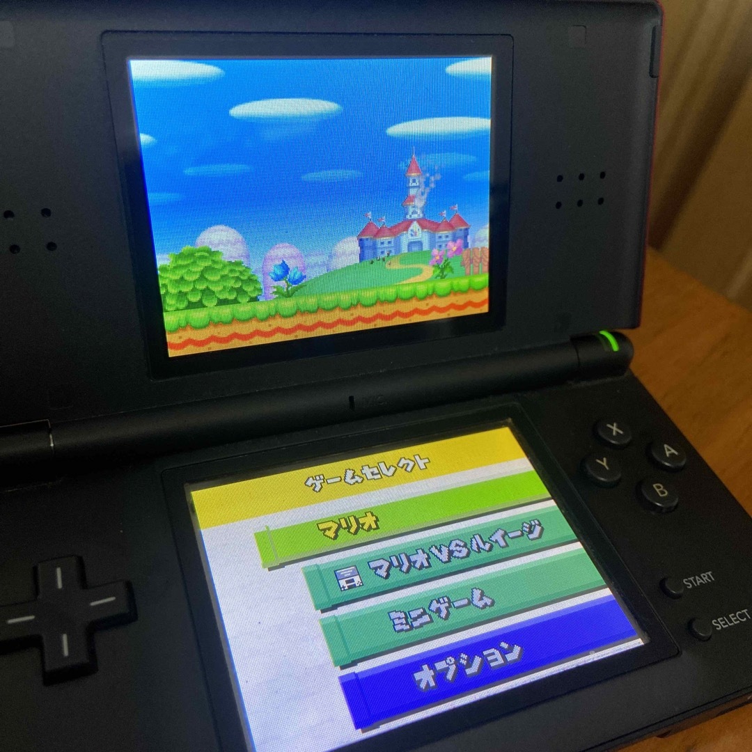 ニンテンドーDS(ニンテンドーDS)のニンテンドーDS Lite クリムゾンブラック エンタメ/ホビーのゲームソフト/ゲーム機本体(携帯用ゲーム機本体)の商品写真