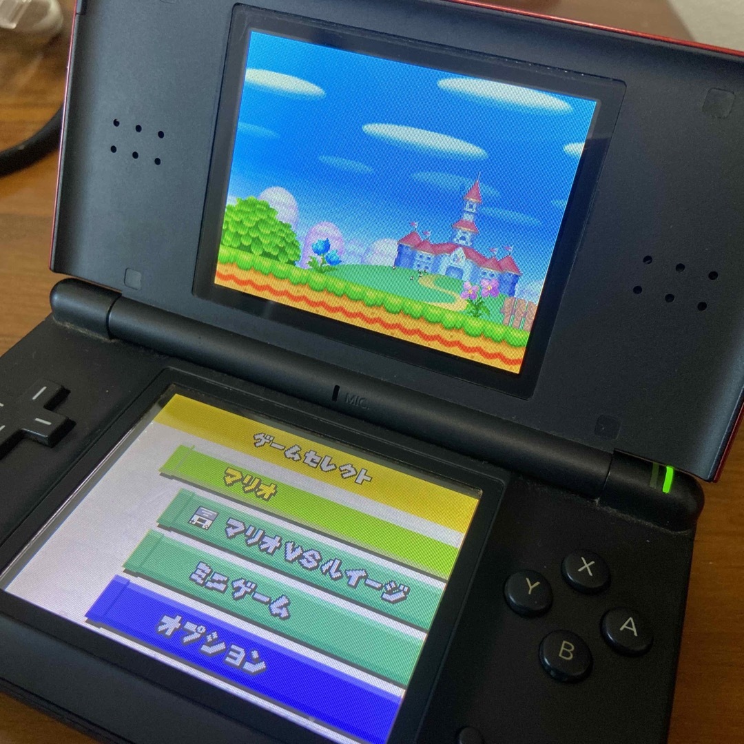 ニンテンドーDS(ニンテンドーDS)のニンテンドーDS Lite クリムゾンブラック エンタメ/ホビーのゲームソフト/ゲーム機本体(携帯用ゲーム機本体)の商品写真