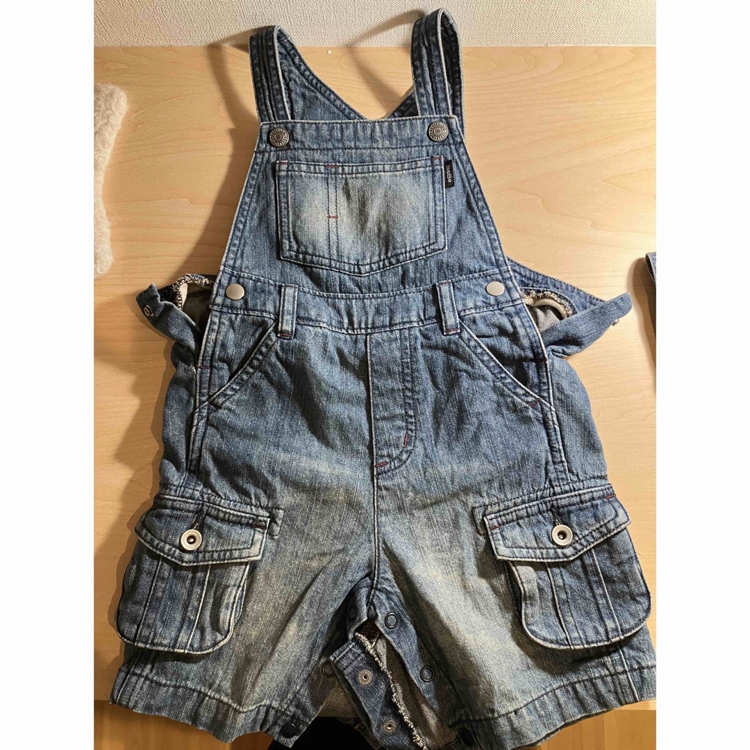 BeBe(ベベ)のbebe デニムオーバーオール キッズ/ベビー/マタニティのキッズ服女の子用(90cm~)(パンツ/スパッツ)の商品写真