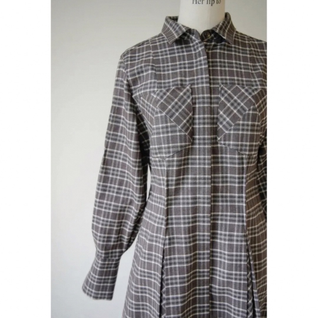 Checkered Pleats Long Shirt dress mocha 3