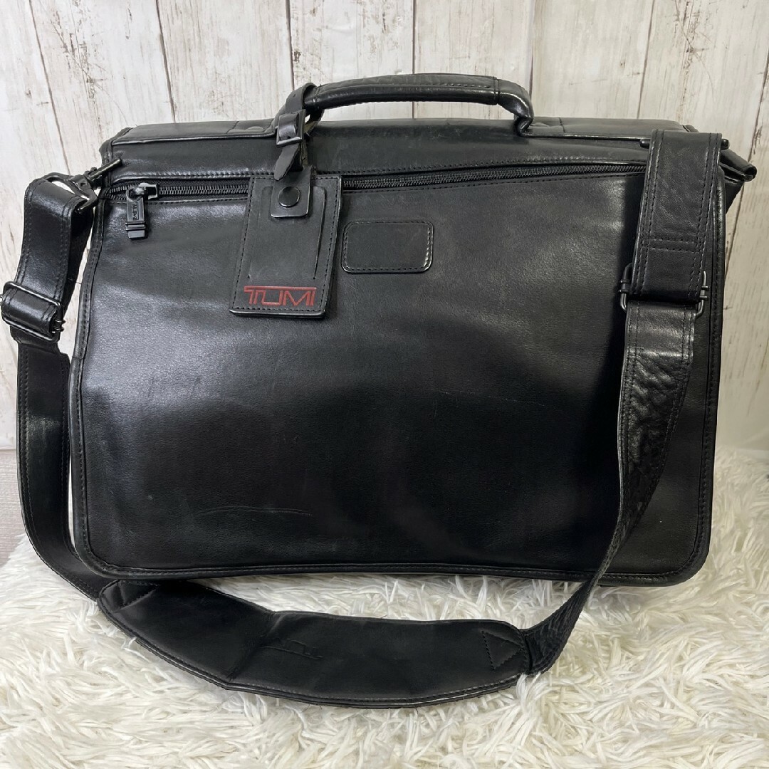 TUMI レザー ビジネスバッグ 多機能 メンズ 拡張あり 黒 ブラック-