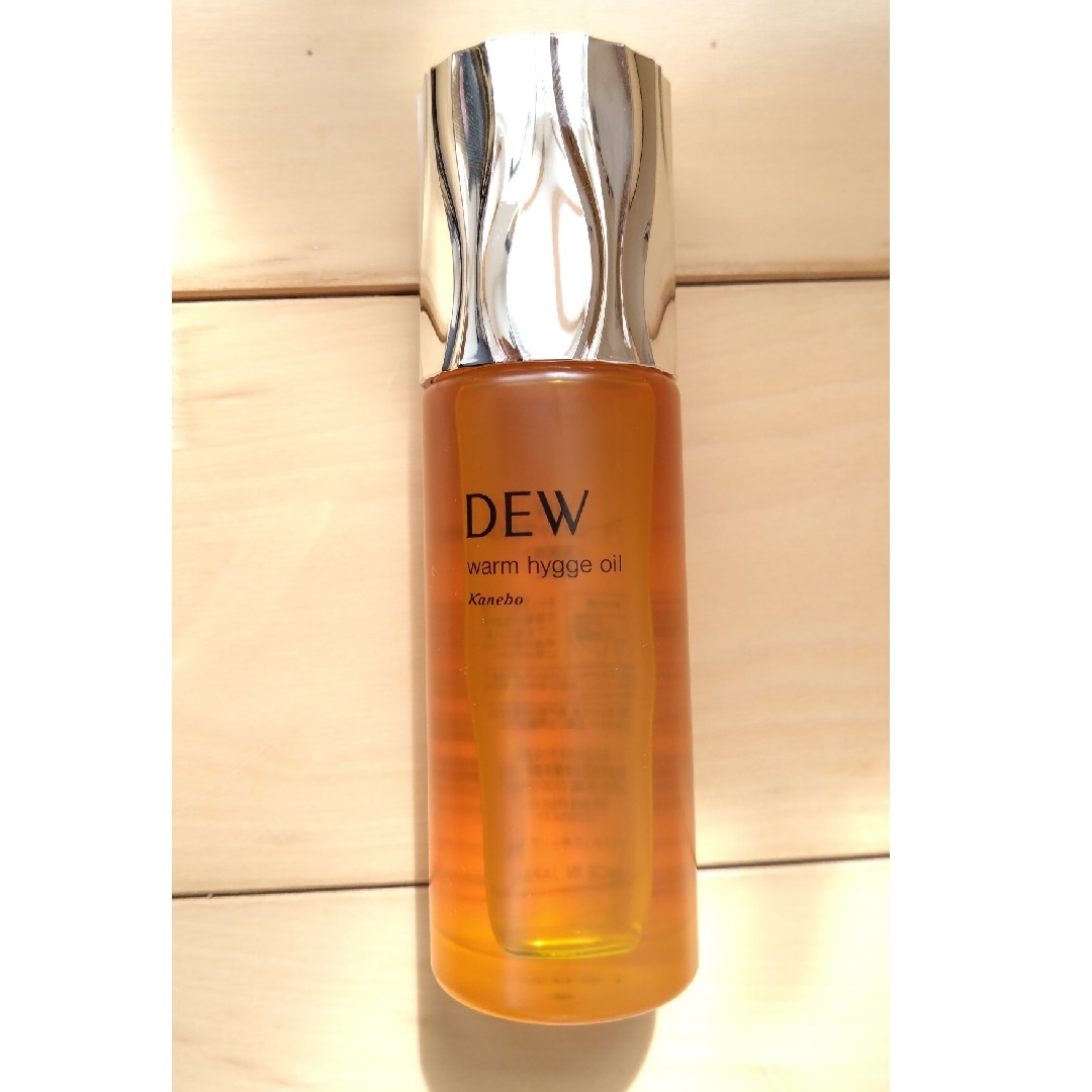 DEW(デュウ)のカネボウDEW ウォームヒュッゲオイル40ml コスメ/美容のスキンケア/基礎化粧品(美容液)の商品写真