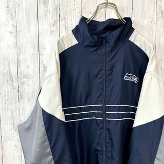 NFLアメフト　シーホークス　オーバーサイズ2ＸＬ　薄手ナイロンブルゾン　古着