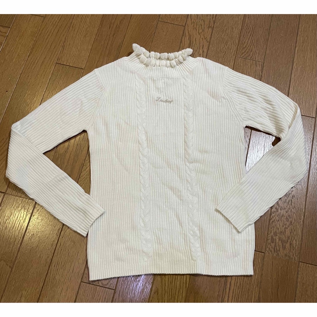 Lindsay(リンジィ)のリンジィ　白　長袖セーター　160 L キッズ/ベビー/マタニティのキッズ服女の子用(90cm~)(Tシャツ/カットソー)の商品写真