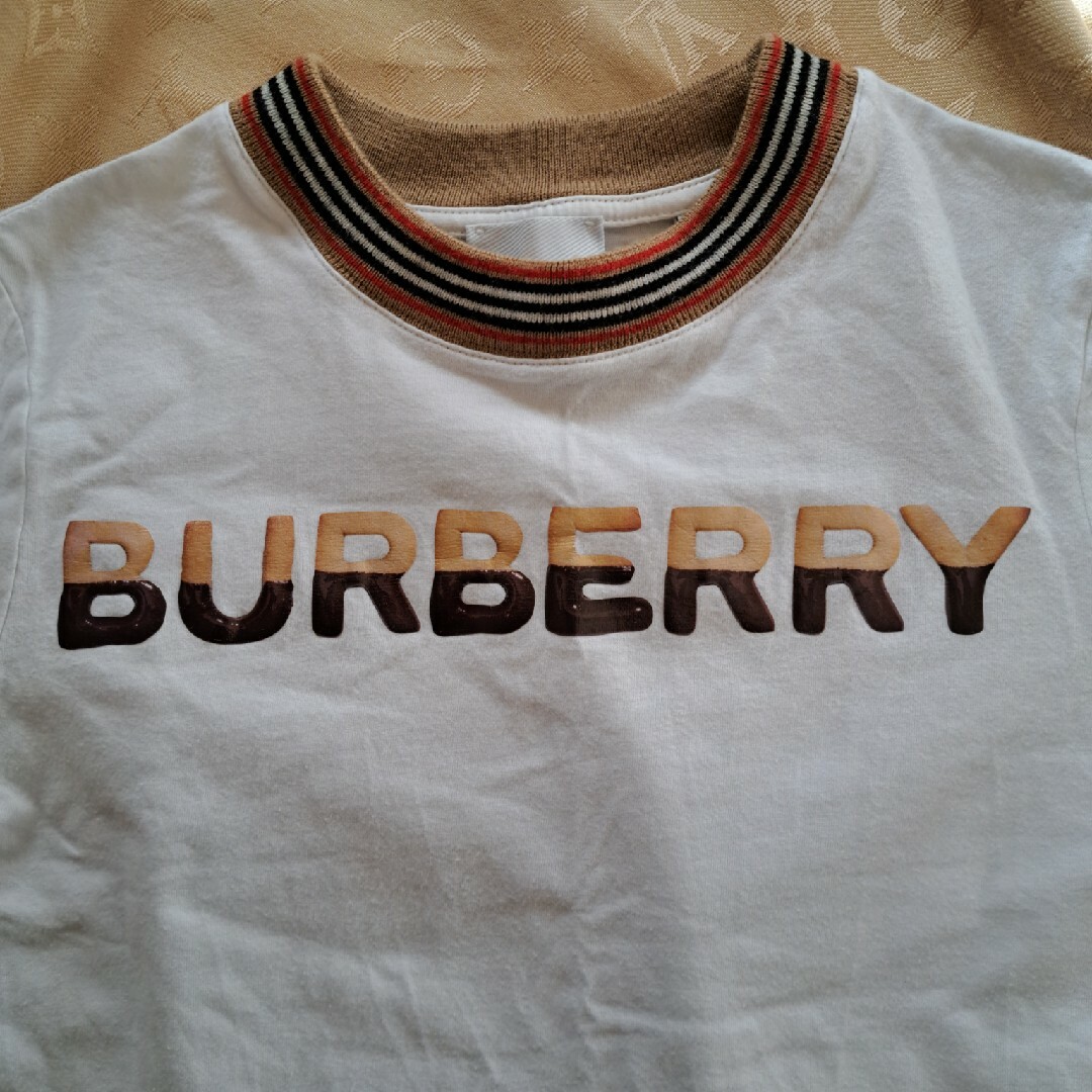 BURBERRY(バーバリー)のBURBERRYキッズ　Tシャツ キッズ/ベビー/マタニティのキッズ服男の子用(90cm~)(Tシャツ/カットソー)の商品写真