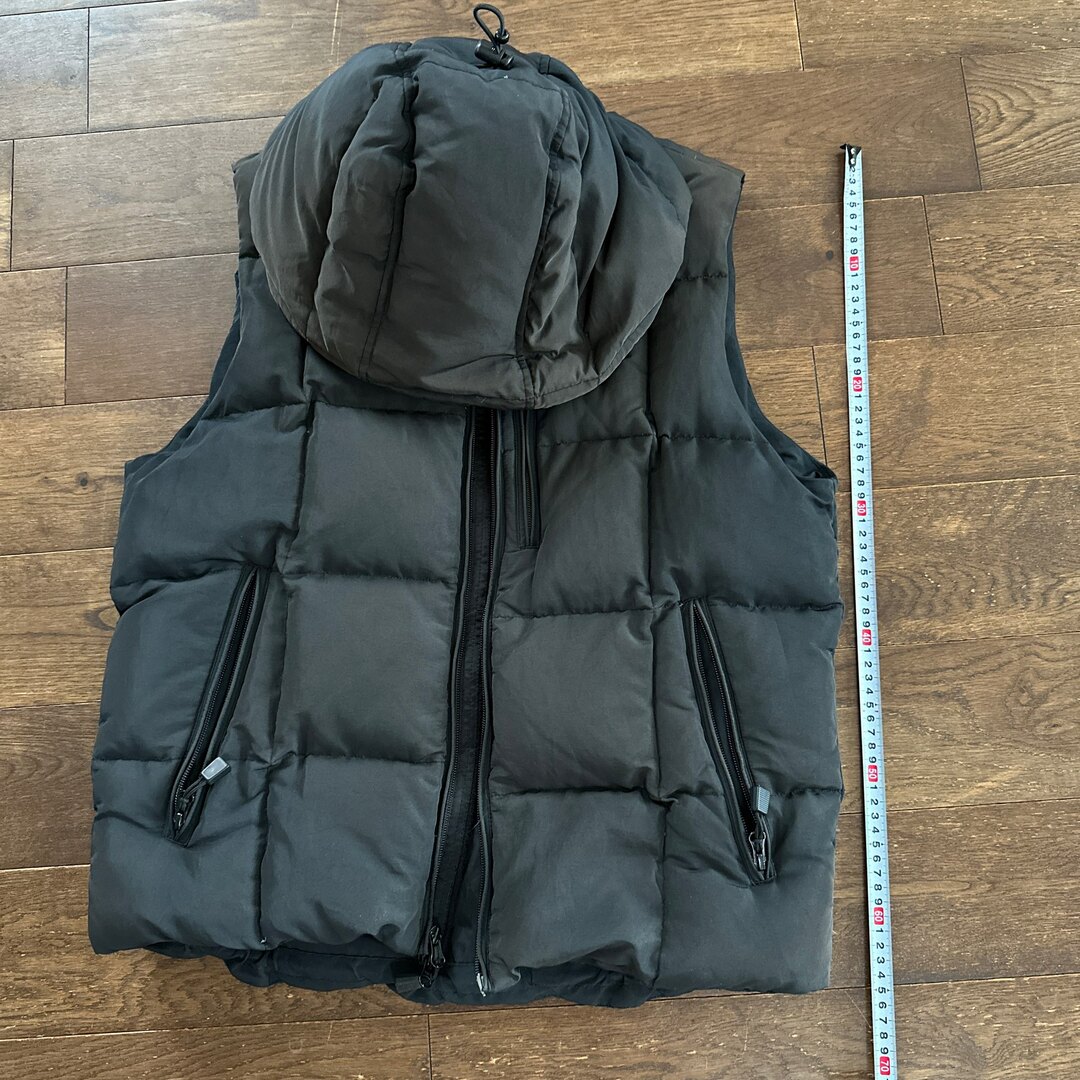 Supreme(シュプリーム)のsupreme 14AW  puffy vest  Ｍ　 メンズのジャケット/アウター(ダウンベスト)の商品写真