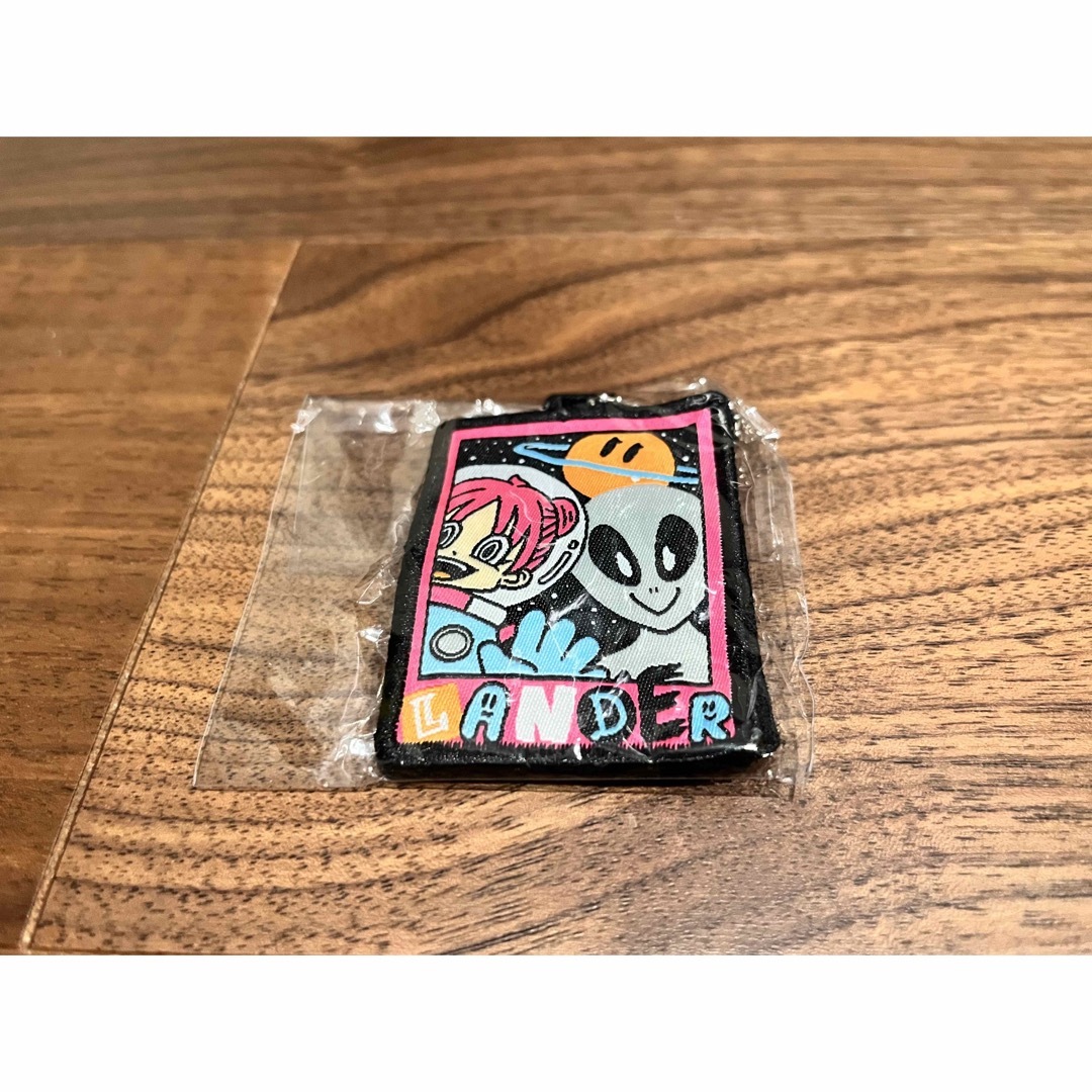 LiSA LANDER ガチャ ワッペンキーホルダー ④ エンタメ/ホビーのタレントグッズ(ミュージシャン)の商品写真