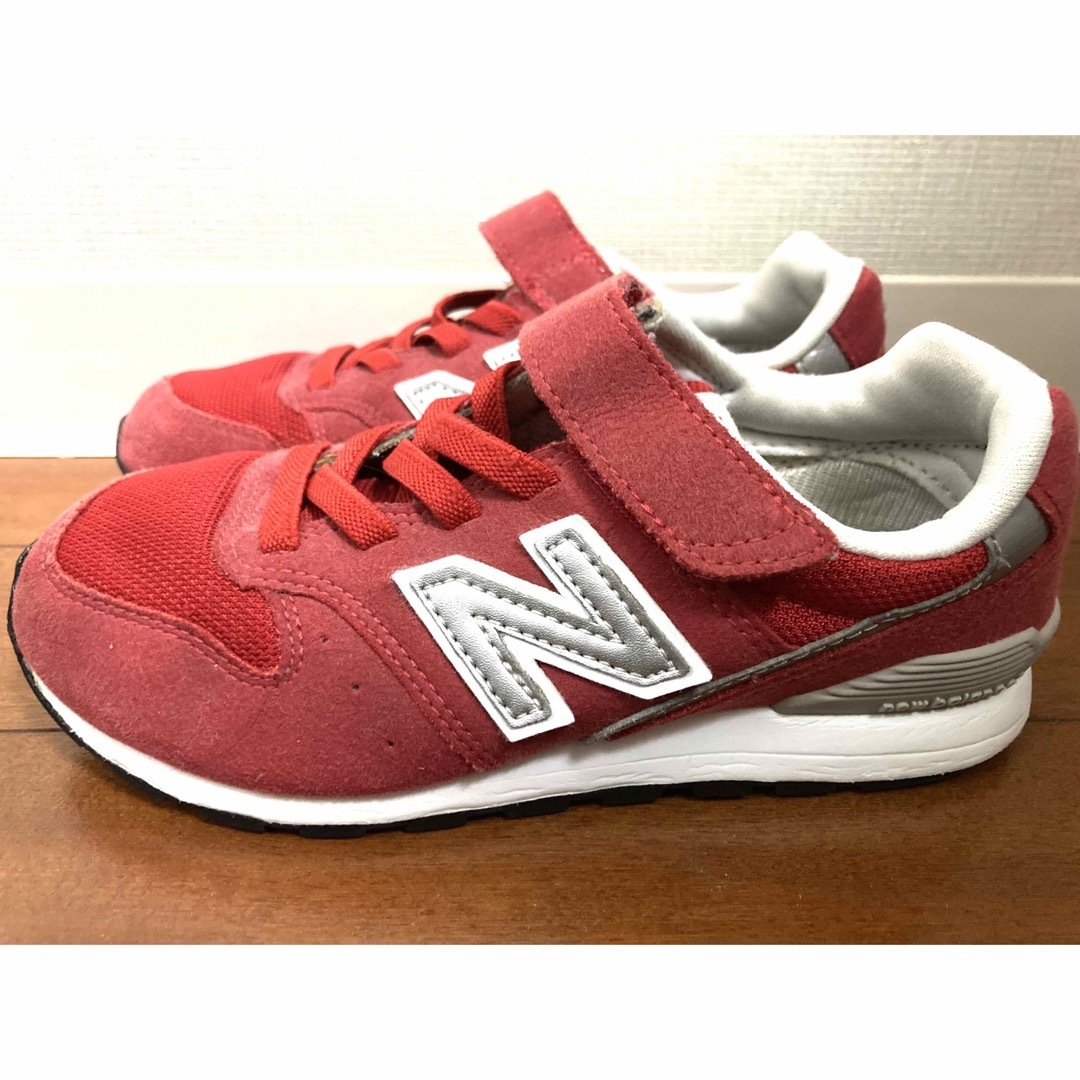 996（New Balance）(キュウキュウロク)のニューバランス996 キッズ キッズ/ベビー/マタニティのキッズ靴/シューズ(15cm~)(スニーカー)の商品写真