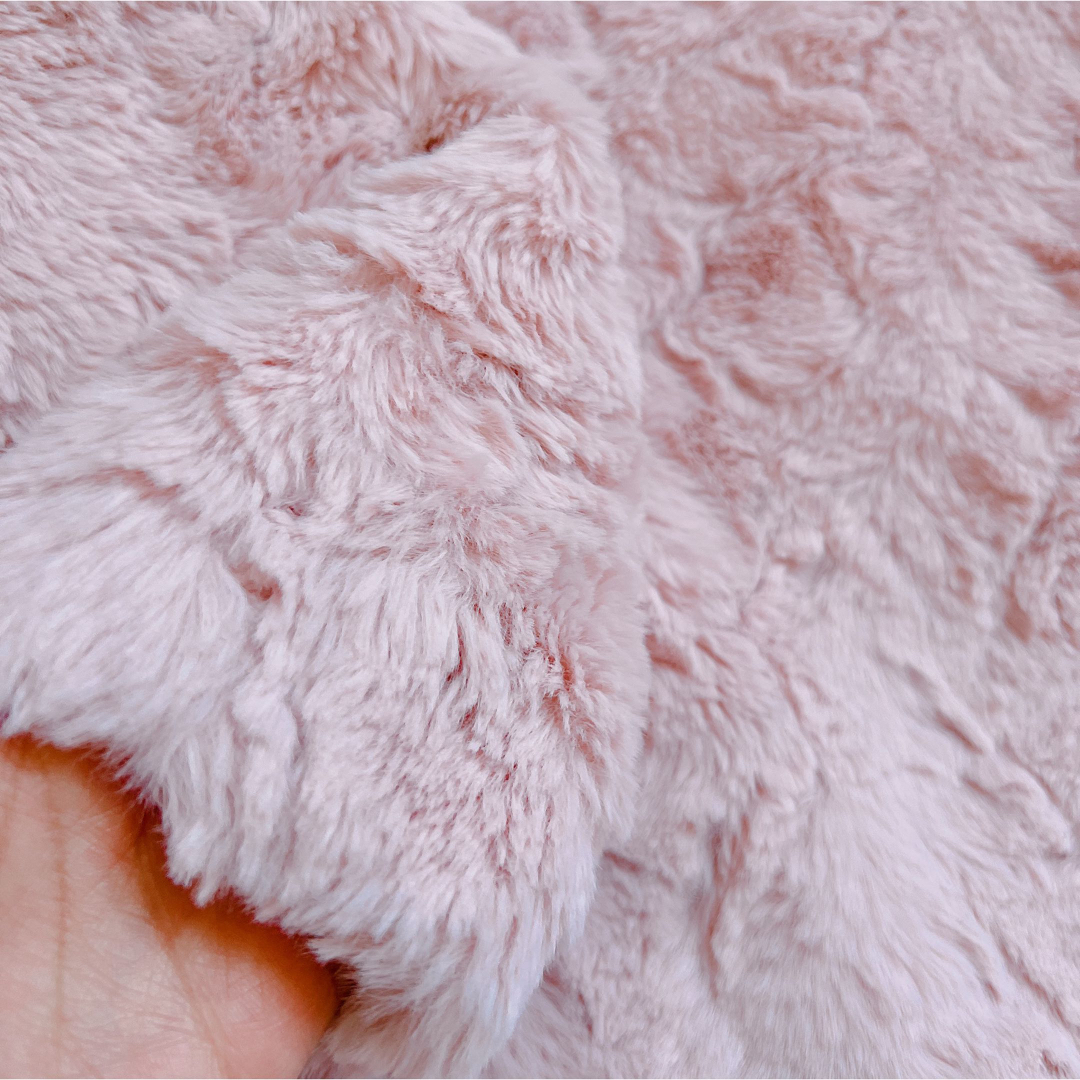 H&M(エイチアンドエム)の新品 H&M モコモコファージャケット ピンク 130 140 キッズ/ベビー/マタニティのキッズ服女の子用(90cm~)(ジャケット/上着)の商品写真