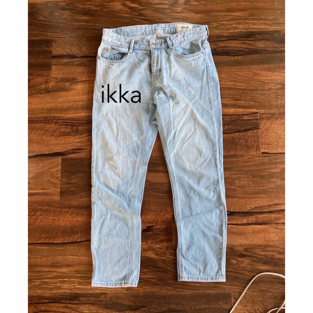 ikka(イッカ)の【ikka】テーパードデニムパンツ【ダメージ加工  綺麗めカジュアル】 レディースのパンツ(デニム/ジーンズ)の商品写真