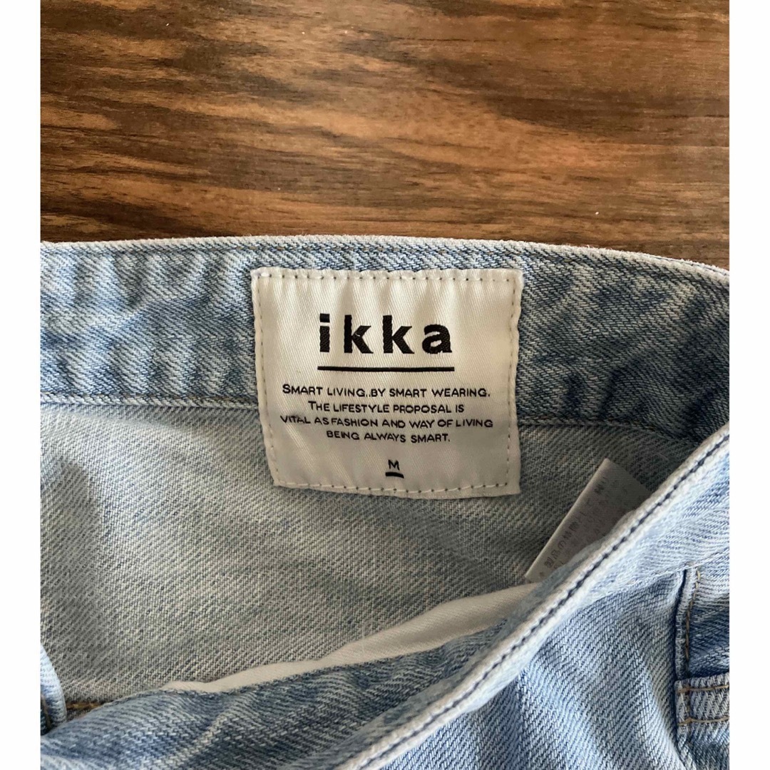 ikka(イッカ)の【ikka】テーパードデニムパンツ【ダメージ加工  綺麗めカジュアル】 レディースのパンツ(デニム/ジーンズ)の商品写真